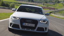 Ангельские глазки на новом Audi RS4 Avant